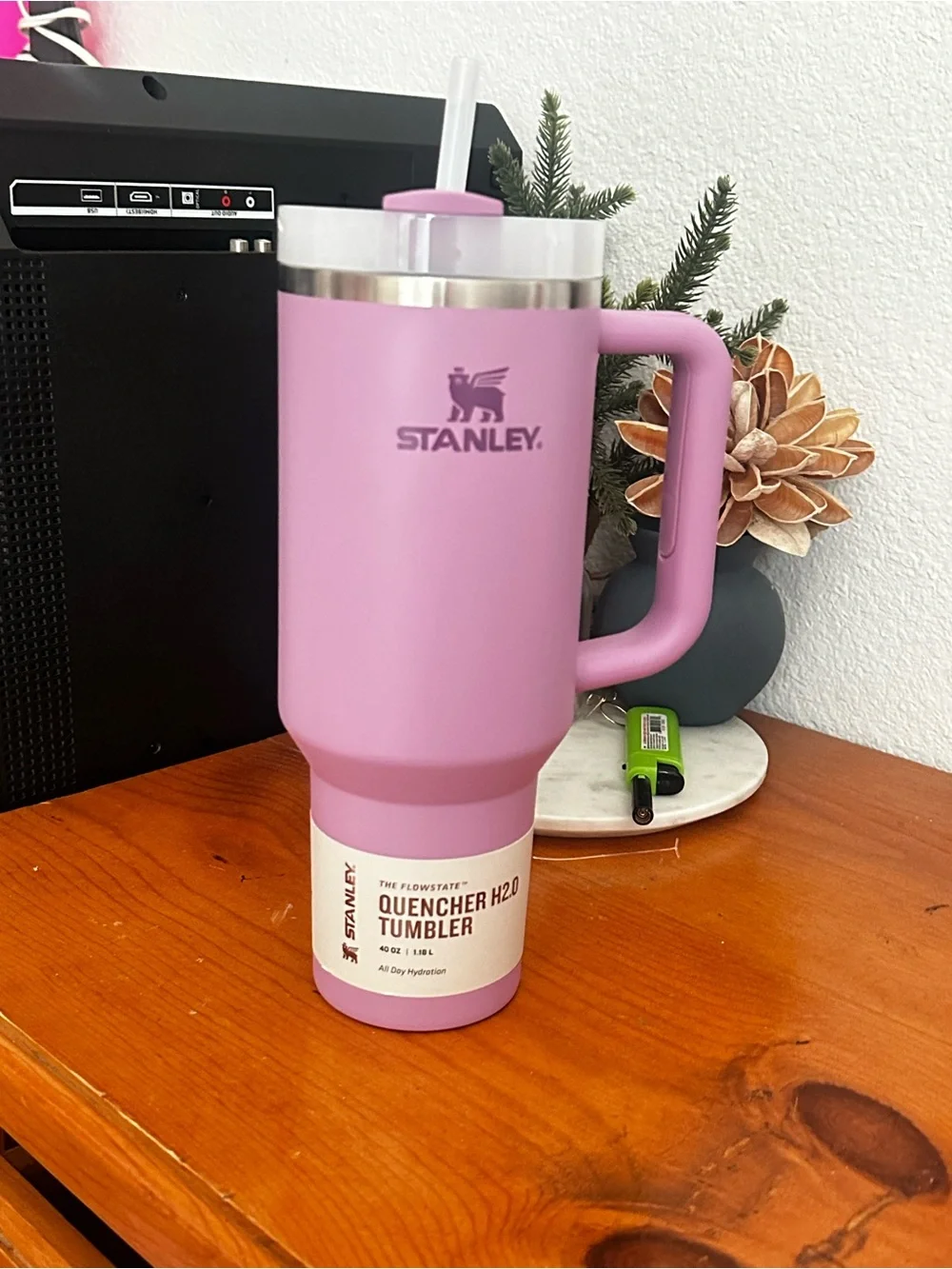 Stanley Lilac Quencher H2.0 Tumbler with Handle and Straw